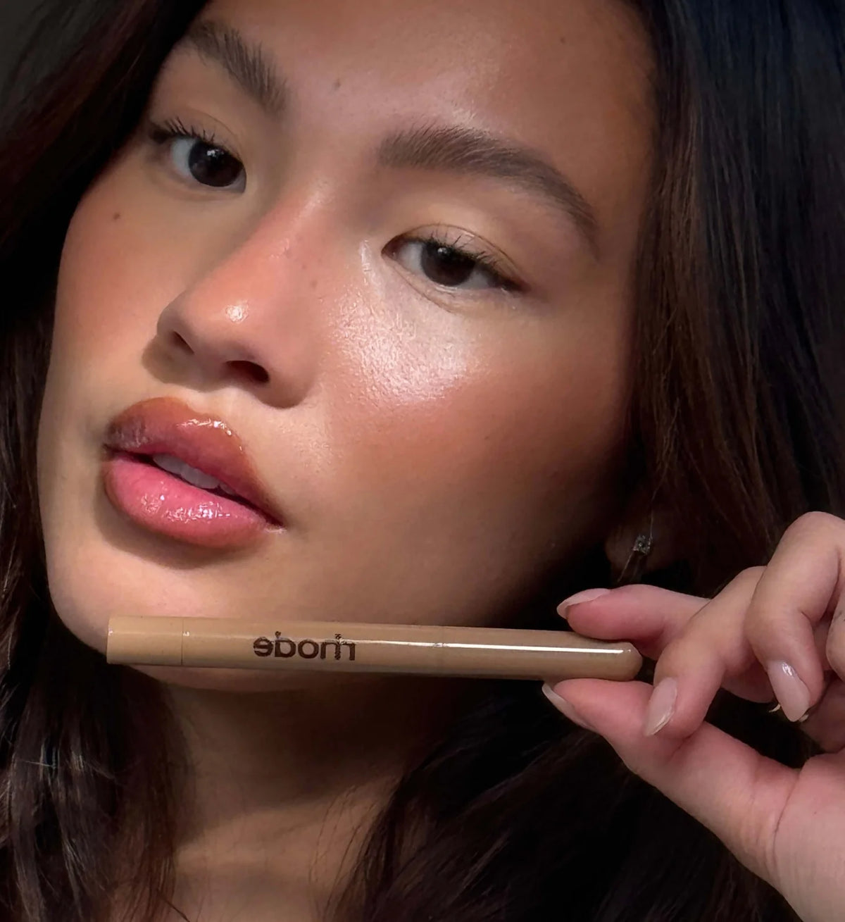 rhode Peptide Lip Shape – Contouring Lip Shaper | VELORA